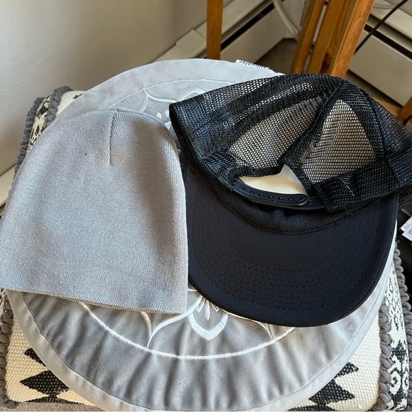 Aerosmith and Steven Tyler Beanie/Trucker Hat Bundle - Picture 2 of 2